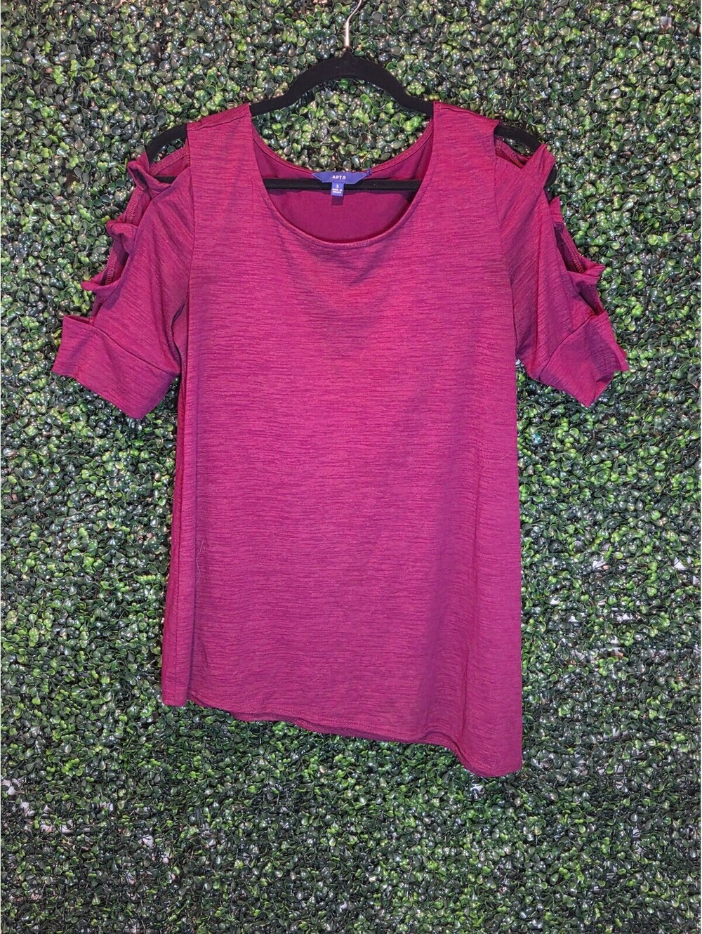 APT. 9 Women's Burgundy Cold Shoulder Top Size Small